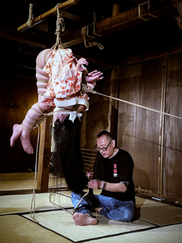 Iroha Suzuki tied by Naka Akira at Semenawa Kinbaku Kenkyûkai Kinbaku Lounge Copenhagen, photography by Alexander MA