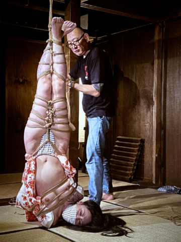 Iroha Suzuki tied by Naka Akira at Semenawa Kinbaku Kenkyûkai Kinbaku Lounge Copenhagen, photography by Alexander MA