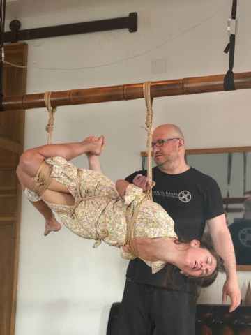 Pretty woman in Shibari Gote and Suspension Kinbaku Semenawa