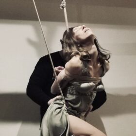 couple tying rope bondage discover Kinbaku